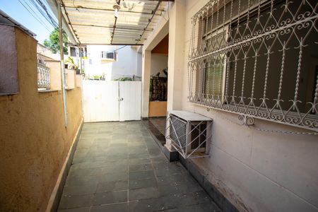 Casa para alugar com 80m², 2 quartos e sem vagaVaranda