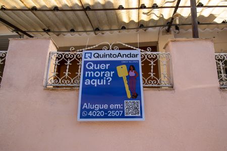 Casa para alugar com 80m², 2 quartos e sem vagaPlaca