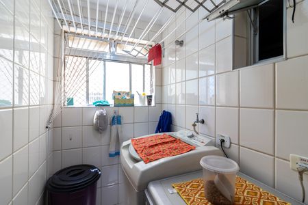 Apartamento para alugar com 75m², 3 quartos e 1 vagaÁrea de Serviço