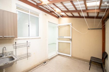 Apartamento para alugar com 55m², 2 quartos e 1 vagaÁrea de Serviço