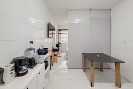Sala e Cozinha de apartamento à venda com 1 quarto, 27m² em Sé, São Paulo