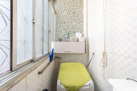 Apartamento à venda com 80m², 2 quartos e sem vagaCozinha e Área de Serviço