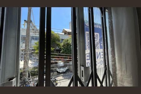 Apartamento à venda com 80m², 2 quartos e sem vaga Apartamento à venda com 80m², 2 quartos e sem vagaPlaquinha