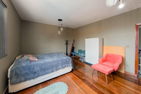 Casa para alugar com 372m², 6 quartos e 7 vagas Casa para alugar com 372m², 6 quartos e 7 vagasSuíte