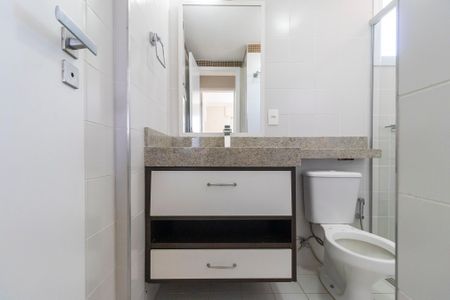 Apartamento à venda com 112m², 3 quartos e 2 vagasBanheiro social