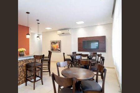 Apartamento à venda com 82m², 3 quartos e 1 vagaÁrea de serviço