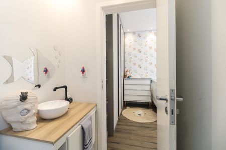 Casa à venda com 114m², 3 quartos e 1 vagaBanheiro Suíte 2
