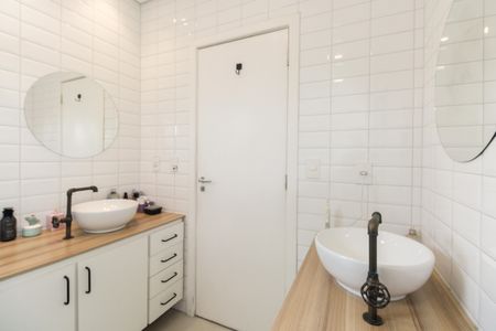Casa à venda com 114m², 3 quartos e 1 vagaBanheiro Suíte 1
