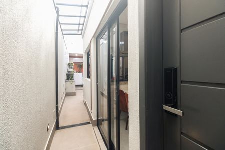 Casa à venda com 114m², 3 quartos e 1 vagaCorredor - Entrada 