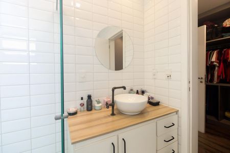 Casa à venda com 114m², 3 quartos e 1 vagaBanheiro Suíte 1