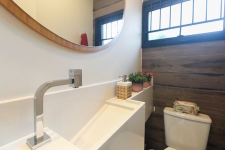 Casa à venda com 114m², 3 quartos e 1 vagaLavabo 