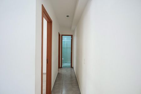 Corredor de apartamento para alugar com 2 quartos, 43m² em Jardim Boa Vista (zona Oeste), Osasco
