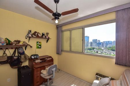 Quarto de apartamento para alugar com 2 quartos, 92m² em Real Parque, São Paulo