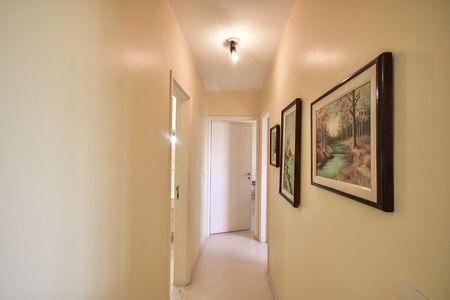 Corredor de apartamento para alugar com 2 quartos, 92m² em Real Parque, São Paulo