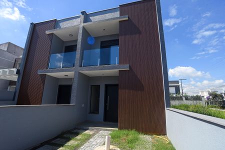 Casa de condomínio para alugar com 92m², 2 quartos e 1 vaga Casa de condomínio para alugar com 92m², 2 quartos e 1 vagaFachada