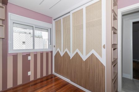 Apartamento à venda com 187m², 3 quartos e 2 vagas Apartamento à venda com 187m², 3 quartos e 2 vagasQuarto 2