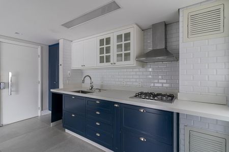 Apartamento à venda com 187m², 3 quartos e 2 vagas Apartamento à venda com 187m², 3 quartos e 2 vagasCozinha