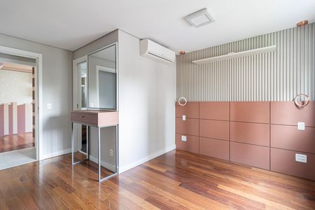 Apartamento à venda com 187m², 3 quartos e 2 vagas Apartamento à venda com 187m², 3 quartos e 2 vagasQuarto Suíte
