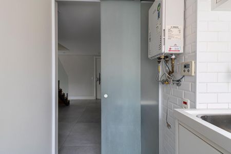 Apartamento à venda com 187m², 3 quartos e 2 vagas Apartamento à venda com 187m², 3 quartos e 2 vagasÁrea de Serviço