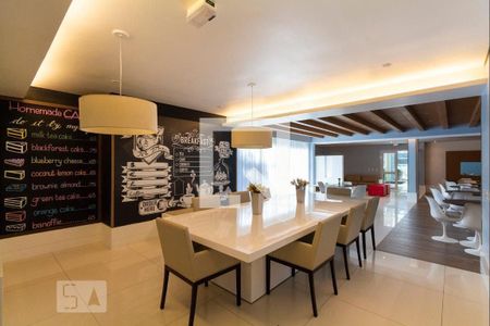 Apartamento à venda com 187m², 3 quartos e 2 vagas Apartamento à venda com 187m², 3 quartos e 2 vagasÁrea comum - Salão de festas