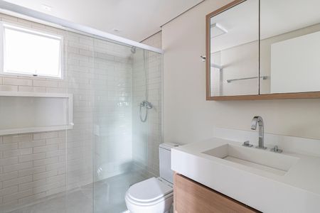 Apartamento à venda com 187m², 3 quartos e 2 vagas Apartamento à venda com 187m², 3 quartos e 2 vagasBanheiro Corredor