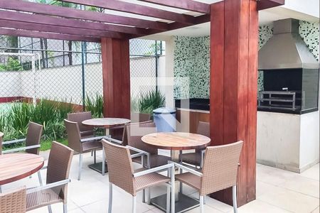 Apartamento à venda com 187m², 3 quartos e 2 vagas Apartamento à venda com 187m², 3 quartos e 2 vagasÁrea comum - Churrasqueira