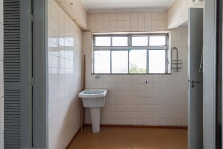Apartamento para alugar com 68m², 2 quartos e 1 vagaÁrea de Serviço