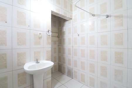 Casa para alugar com 70m², 2 quartos e sem vagaBanheiro