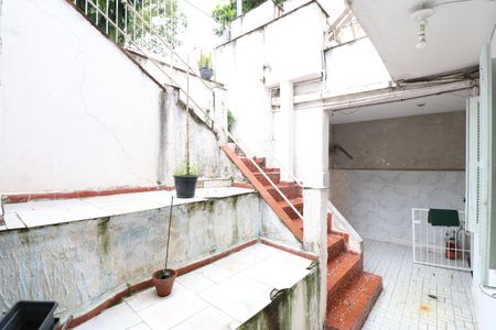 Casa para alugar com 70m², 2 quartos e sem vagaQuintal e área de serviço
