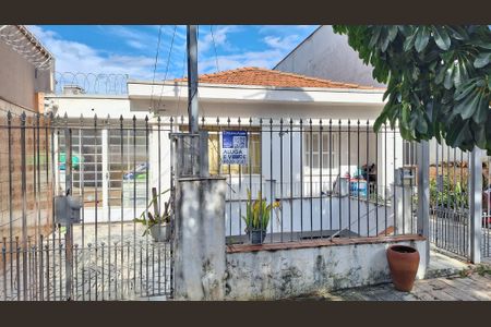 Casa para alugar com 70m², 2 quartos e sem vagaFachada
