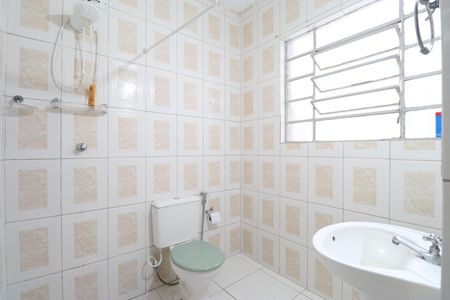 Casa para alugar com 70m², 2 quartos e sem vagaBanheiro