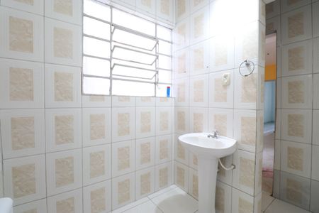 Casa para alugar com 70m², 2 quartos e sem vagaBanheiro