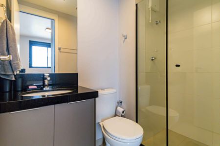 Banheiro de kitnet/studio à venda com 1 quarto, 29m² em Butantã, São Paulo