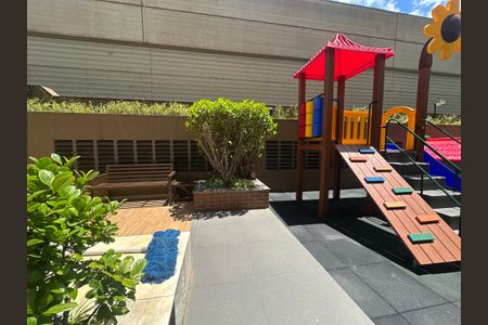 Apartamento à venda com 84m², 2 quartos e sem vagaÁrea comum - Playground