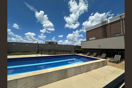 Apartamento à venda com 84m², 2 quartos e sem vagaÁrea comum - Piscina