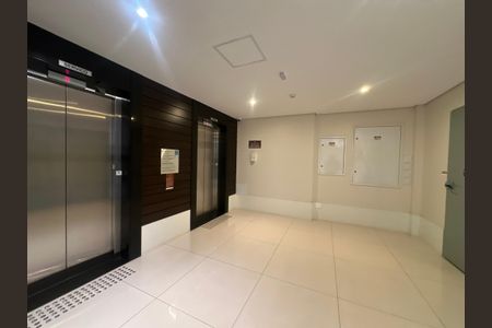 Apartamento à venda com 84m², 2 quartos e sem vagaHall de entrada