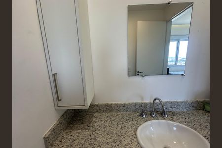 Apartamento à venda com 84m², 2 quartos e sem vagaBanheiro da Suíte 1