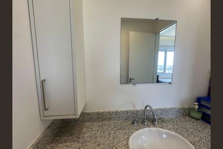 Apartamento à venda com 84m², 2 quartos e sem vagaBanheiro da Suíte 1
