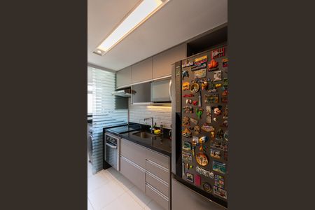 Apartamento à venda com 54m², 2 quartos e 1 vagaCozinha e Área de Serviço