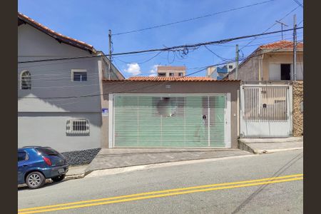 Casa à venda com 188m², 2 quartos e 2 vagas Casa à venda com 188m², 2 quartos e 2 vagasFachada