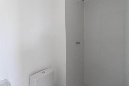 Banheiro de apartamento à venda com 2 quartos, 32m² em Parque Novo Mundo, São Paulo