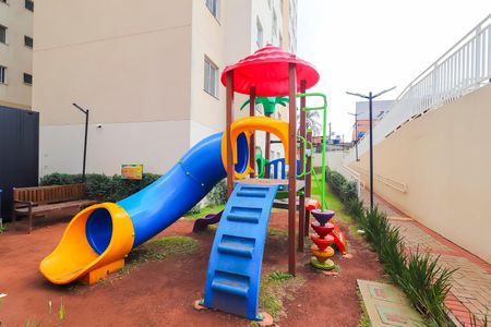 Apartamento para alugar com 44m², 2 quartos e sem vagaÁrea comum - Playground