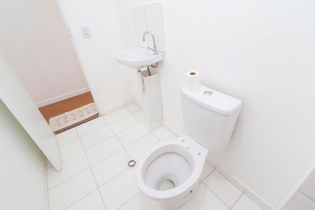 Apartamento para alugar com 44m², 2 quartos e sem vagaBanheiro