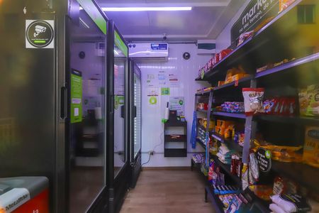 Apartamento para alugar com 44m², 2 quartos e sem vagaMercadinho 24h