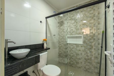 Apartamento para alugar com 53m², 2 quartos e 1 vaga Apartamento para alugar com 53m², 2 quartos e 1 vagaBanheiro