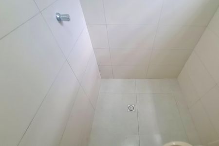 Casa para alugar com 55m², 2 quartos e sem vaga Casa para alugar com 55m², 2 quartos e sem vagaBanheiro