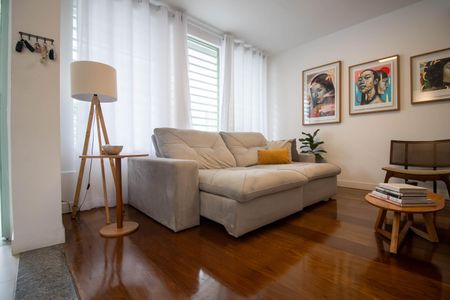 Casa à venda com 200m², 4 quartos e 2 vagasSala