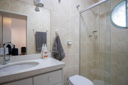 Casa à venda com 200m², 4 quartos e 2 vagasBanheiro da Suíte 3