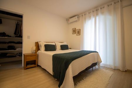 Casa à venda com 200m², 4 quartos e 2 vagasSuíte 1