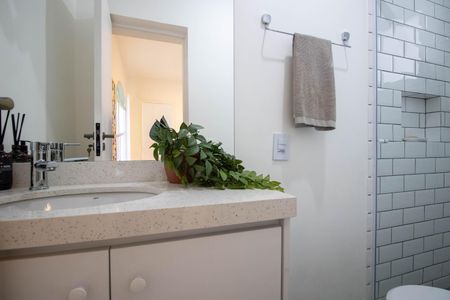 Casa à venda com 200m², 4 quartos e 2 vagasBanheiro Suíte 2